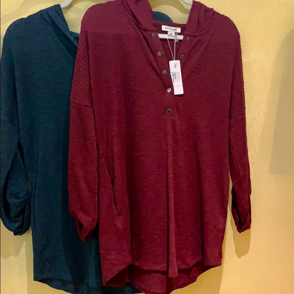 Hissed tunic top
